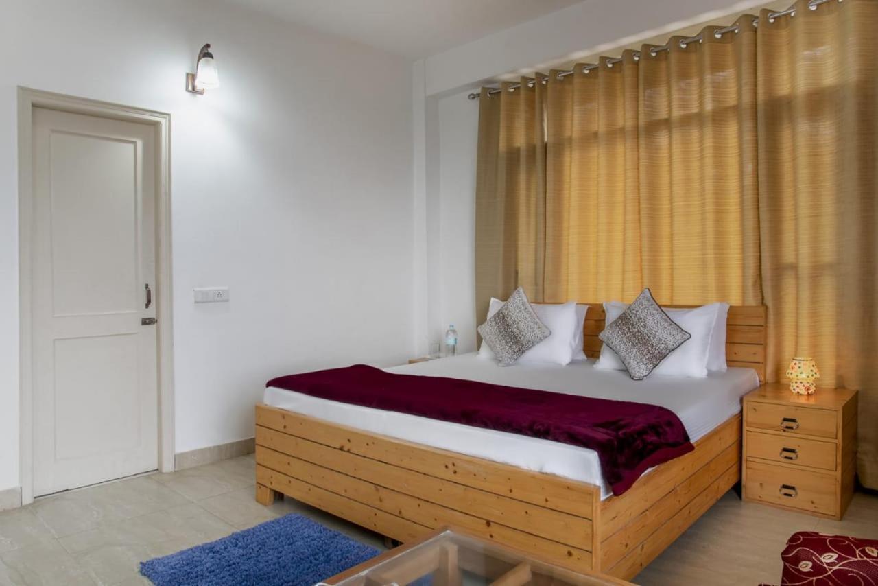 The Western Heights I Serviced Apartments I Pvt Balcony I Lift I Peacefull Area I Family Accomodation I Kasauli I By Exotic Stays Exterior foto