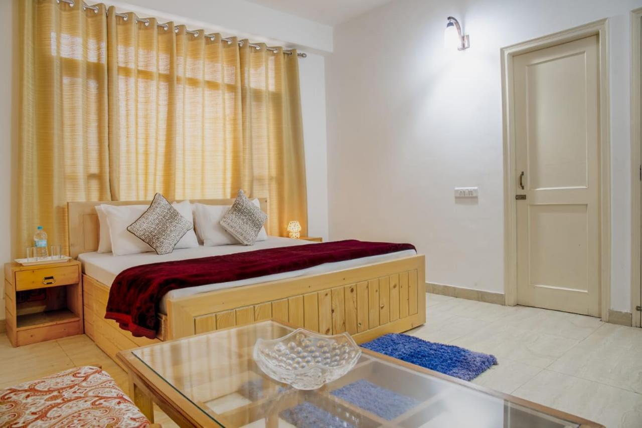 The Western Heights I Serviced Apartments I Pvt Balcony I Lift I Peacefull Area I Family Accomodation I Kasauli I By Exotic Stays Exterior foto