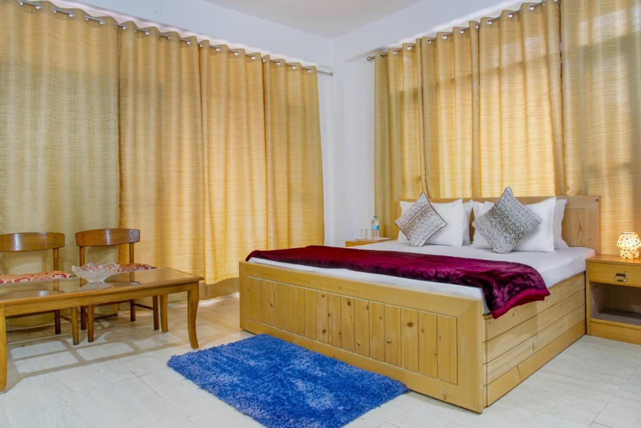 The Western Heights I Serviced Apartments I Pvt Balcony I Lift I Peacefull Area I Family Accomodation I Kasauli I By Exotic Stays Exterior foto